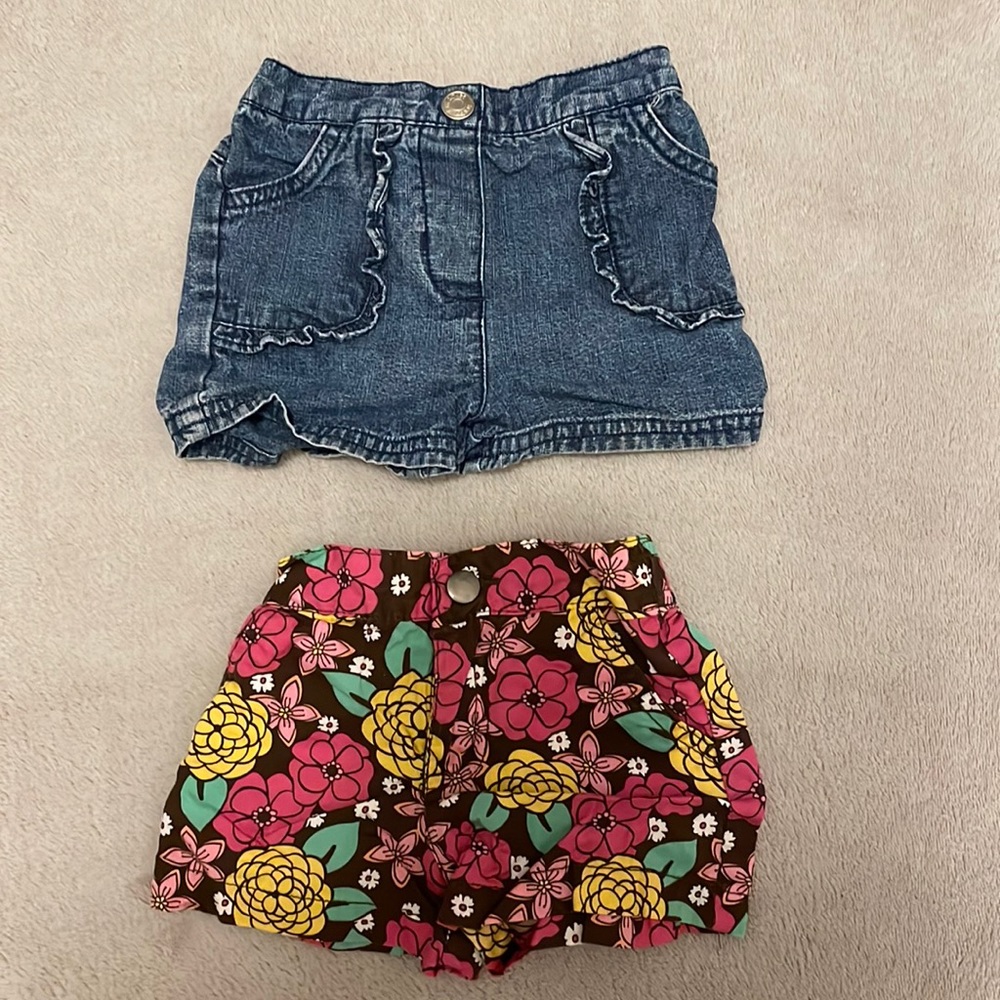 $8 for 2 CHEROKEE BABY GIRL SHORT PANTS